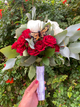 Load image into Gallery viewer, Medium Bouquet