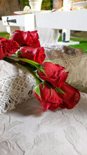 Load image into Gallery viewer, Half Dozen of Roses and Rose Petal Setup
