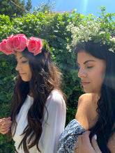 Load image into Gallery viewer, Flower Crown Delivery
